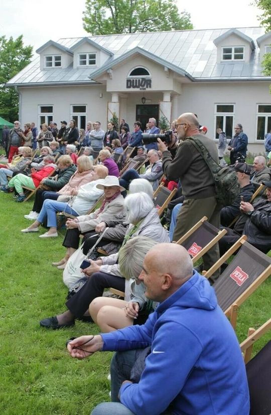 Centrum Kultury w Siennicy Różanej Centrum Kultury w Siennicy Różanej