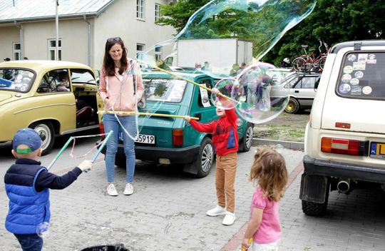 Centrum Kultury w Siennicy Różanej Centrum Kultury w Siennicy Różanej