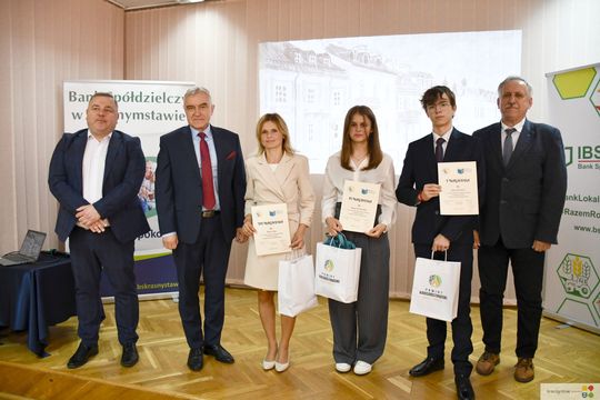 Pow. krasnostawski. Konkurs „Ocalmy naszą przeszłość” rozstrzygnięty! [GALERIA ZDJĘĆ]