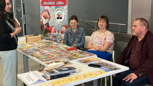 Trwają Chełmskie Targi Książki - Wieczorkowski, Bednarek, Chełmska legenda. W cieniu trzech dębów [GALERIA ZDJĘĆ]