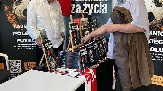 Trwają Chełmskie Targi Książki - Wieczorkowski, Bednarek, Chełmska legenda. W cieniu trzech dębów [GALERIA ZDJĘĆ]