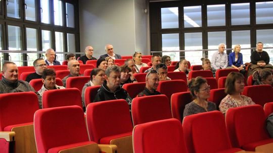 Trwają Chełmskie Targi Książki - Wieczorkowski, Bednarek, Chełmska legenda. W cieniu trzech dębów [GALERIA ZDJĘĆ]