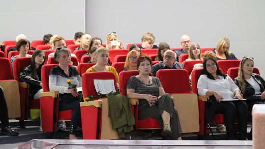 Trwają Chełmskie Targi Książki - Wieczorkowski, Bednarek, Chełmska legenda. W cieniu trzech dębów [GALERIA ZDJĘĆ]