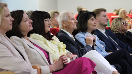 Trwają Chełmskie Targi Książki - Wieczorkowski, Bednarek, Chełmska legenda. W cieniu trzech dębów [GALERIA ZDJĘĆ]