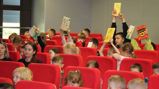 Trwają Chełmskie Targi Książki - Wieczorkowski, Bednarek, Chełmska legenda. W cieniu trzech dębów [GALERIA ZDJĘĆ]