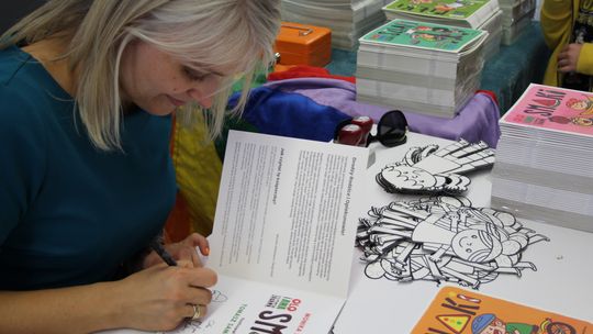 Trwają Chełmskie Targi Książki - Wieczorkowski, Bednarek, Chełmska legenda. W cieniu trzech dębów [GALERIA ZDJĘĆ]