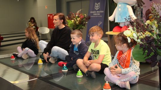 Trwają Chełmskie Targi Książki - Wieczorkowski, Bednarek, Chełmska legenda. W cieniu trzech dębów [GALERIA ZDJĘĆ]