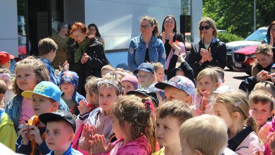 Trwają Chełmskie Targi Książki - Wieczorkowski, Bednarek, Chełmska legenda. W cieniu trzech dębów [GALERIA ZDJĘĆ]