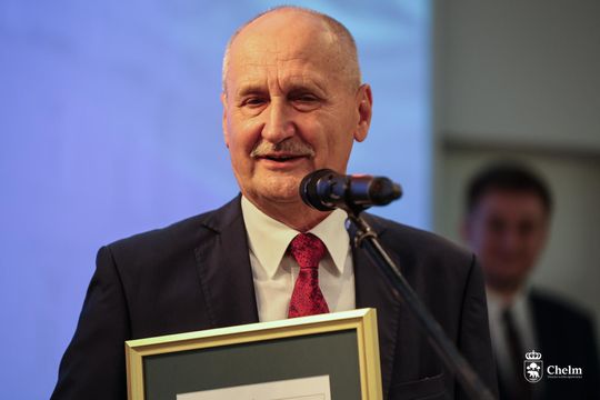 Chełm. 35-lecia Samorządu Terytorialnego - wyróżnienia dla pracowników i samorządowców [GALERIA ZDJĘĆ]