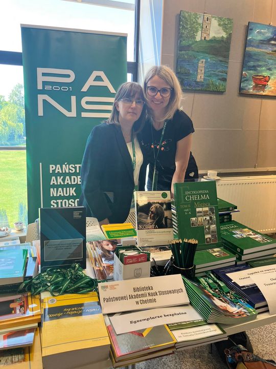 Trwają Chełmskie Targi Książki - Wieczorkowski, Bednarek, Chełmska legenda. W cieniu trzech dębów [GALERIA ZDJĘĆ]