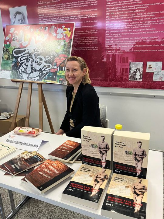 Trwają Chełmskie Targi Książki - Wieczorkowski, Bednarek, Chełmska legenda. W cieniu trzech dębów [GALERIA ZDJĘĆ]