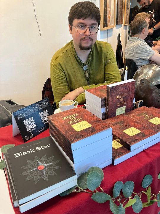 Trwają Chełmskie Targi Książki - Wieczorkowski, Bednarek, Chełmska legenda. W cieniu trzech dębów [GALERIA ZDJĘĆ]