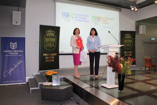 Trwają Chełmskie Targi Książki - Wieczorkowski, Bednarek, Chełmska legenda. W cieniu trzech dębów [GALERIA ZDJĘĆ]