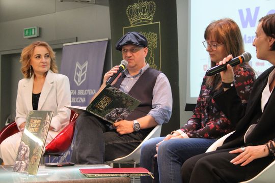 Trwają Chełmskie Targi Książki - Wieczorkowski, Bednarek, Chełmska legenda. W cieniu trzech dębów [GALERIA ZDJĘĆ]