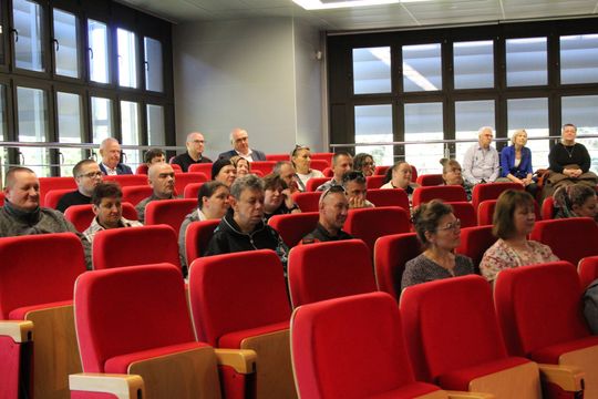 Trwają Chełmskie Targi Książki - Wieczorkowski, Bednarek, Chełmska legenda. W cieniu trzech dębów [GALERIA ZDJĘĆ]