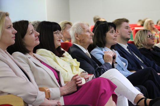 Trwają Chełmskie Targi Książki - Wieczorkowski, Bednarek, Chełmska legenda. W cieniu trzech dębów [GALERIA ZDJĘĆ]