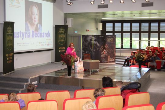 Trwają Chełmskie Targi Książki - Wieczorkowski, Bednarek, Chełmska legenda. W cieniu trzech dębów [GALERIA ZDJĘĆ]