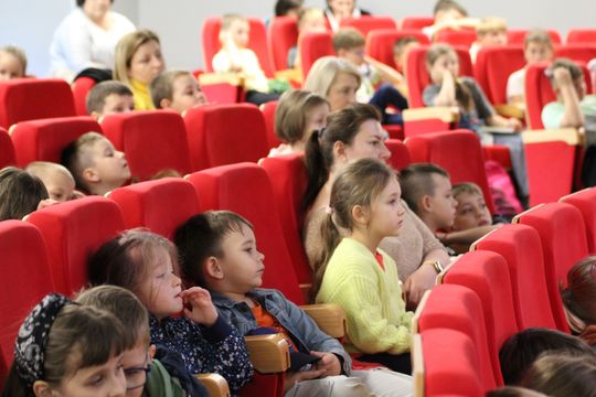 Trwają Chełmskie Targi Książki - Wieczorkowski, Bednarek, Chełmska legenda. W cieniu trzech dębów [GALERIA ZDJĘĆ]