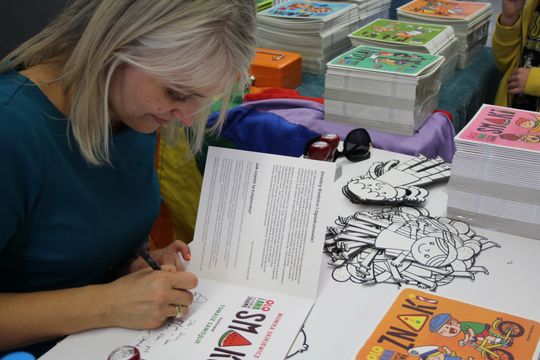 Trwają Chełmskie Targi Książki - Wieczorkowski, Bednarek, Chełmska legenda. W cieniu trzech dębów [GALERIA ZDJĘĆ]