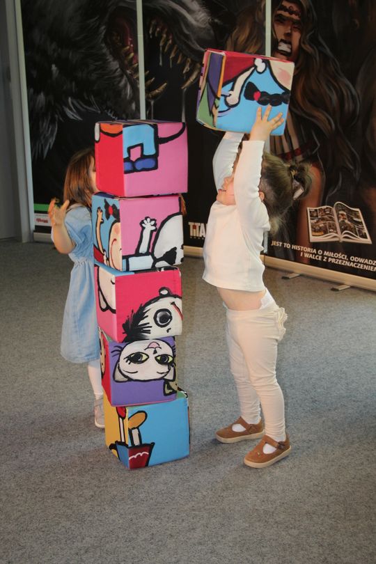 Trwają Chełmskie Targi Książki - Wieczorkowski, Bednarek, Chełmska legenda. W cieniu trzech dębów [GALERIA ZDJĘĆ]