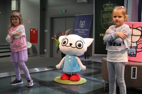 Trwają Chełmskie Targi Książki - Wieczorkowski, Bednarek, Chełmska legenda. W cieniu trzech dębów [GALERIA ZDJĘĆ]