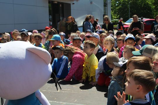 Trwają Chełmskie Targi Książki - Wieczorkowski, Bednarek, Chełmska legenda. W cieniu trzech dębów [GALERIA ZDJĘĆ]