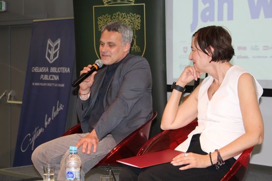 Trwają Chełmskie Targi Książki - Wieczorkowski, Bednarek, Chełmska legenda. W cieniu trzech dębów [GALERIA ZDJĘĆ]