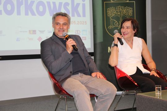 Trwają Chełmskie Targi Książki - Wieczorkowski, Bednarek, Chełmska legenda. W cieniu trzech dębów [GALERIA ZDJĘĆ]