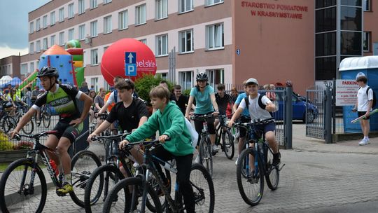 Pow. krasnostawski. Rowerowy Dzień Dziecka w Kraszczadach [GALERIA ZDJĘĆ]