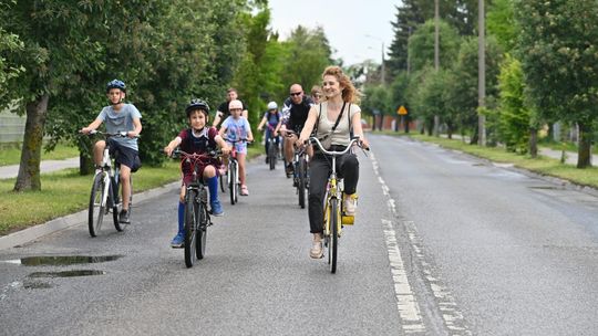 Pow. krasnostawski. Rowerowy Dzień Dziecka w Kraszczadach [GALERIA ZDJĘĆ]