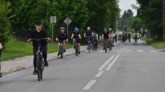 Pow. krasnostawski. Rowerowy Dzień Dziecka w Kraszczadach [GALERIA ZDJĘĆ]
