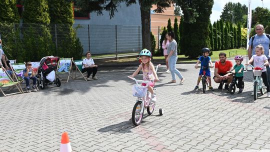 Pow. krasnostawski. Rowerowy Dzień Dziecka w Kraszczadach [GALERIA ZDJĘĆ]