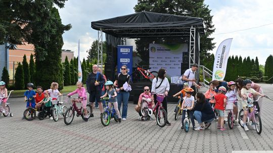 Pow. krasnostawski. Rowerowy Dzień Dziecka w Kraszczadach [GALERIA ZDJĘĆ]