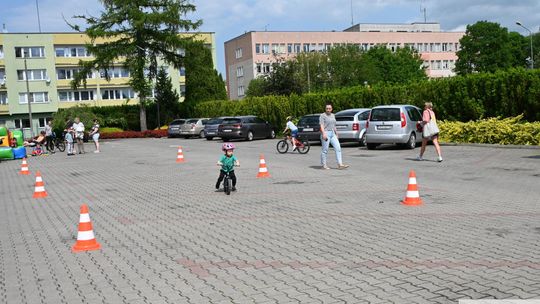 Pow. krasnostawski. Rowerowy Dzień Dziecka w Kraszczadach [GALERIA ZDJĘĆ]