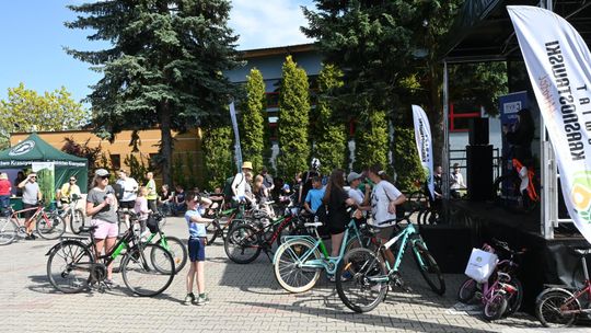 Pow. krasnostawski. Rowerowy Dzień Dziecka w Kraszczadach [GALERIA ZDJĘĆ]