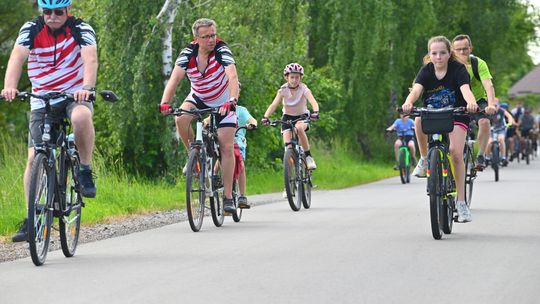 Pow. krasnostawski. Rowerowy Dzień Dziecka w Kraszczadach [GALERIA ZDJĘĆ]
