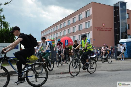 Pow. krasnostawski. Rowerowy Dzień Dziecka w Kraszczadach [GALERIA ZDJĘĆ]