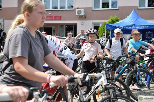 Pow. krasnostawski. Rowerowy Dzień Dziecka w Kraszczadach [GALERIA ZDJĘĆ]