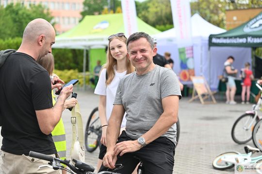 Pow. krasnostawski. Rowerowy Dzień Dziecka w Kraszczadach [GALERIA ZDJĘĆ]