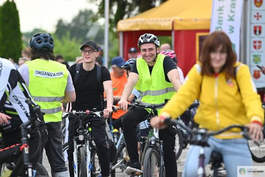 Pow. krasnostawski. Rowerowy Dzień Dziecka w Kraszczadach [GALERIA ZDJĘĆ]