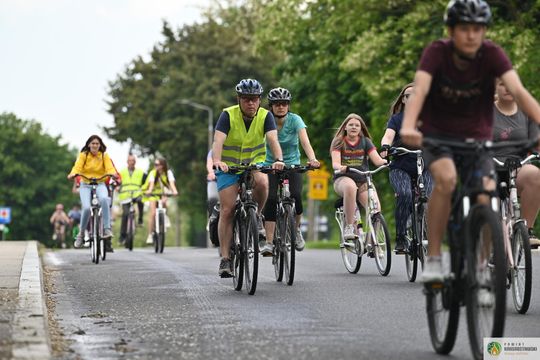 Pow. krasnostawski. Rowerowy Dzień Dziecka w Kraszczadach [GALERIA ZDJĘĆ]