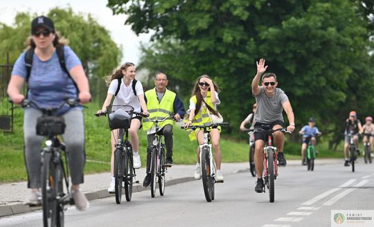 Pow. krasnostawski. Rowerowy Dzień Dziecka w Kraszczadach [GALERIA ZDJĘĆ]