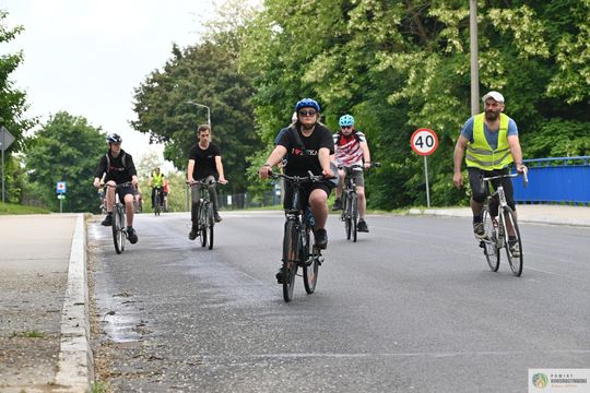 Pow. krasnostawski. Rowerowy Dzień Dziecka w Kraszczadach [GALERIA ZDJĘĆ]