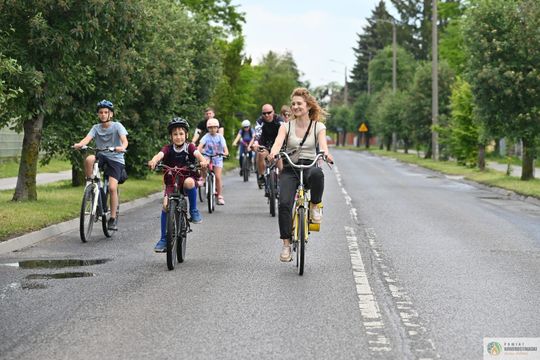 Pow. krasnostawski. Rowerowy Dzień Dziecka w Kraszczadach [GALERIA ZDJĘĆ]