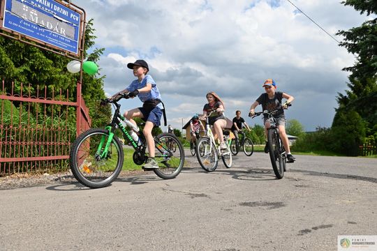 Pow. krasnostawski. Rowerowy Dzień Dziecka w Kraszczadach [GALERIA ZDJĘĆ]