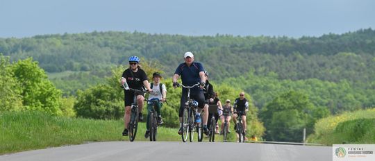 Pow. krasnostawski. Rowerowy Dzień Dziecka w Kraszczadach [GALERIA ZDJĘĆ]