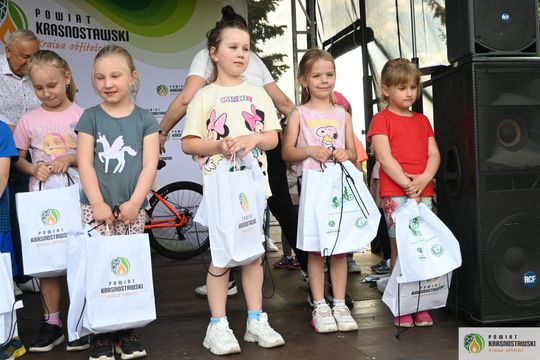Pow. krasnostawski. Rowerowy Dzień Dziecka w Kraszczadach [GALERIA ZDJĘĆ]