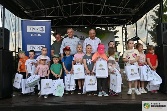 Pow. krasnostawski. Rowerowy Dzień Dziecka w Kraszczadach [GALERIA ZDJĘĆ]