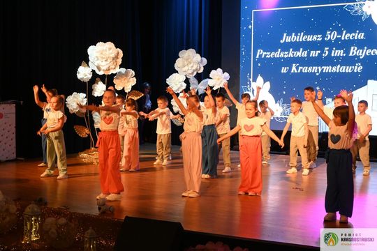 Złoty Jubileusz Przedszkola nr 5 im. „Bajeczka” w Krasnymstawie [GALERIA ZDJĘĆ]