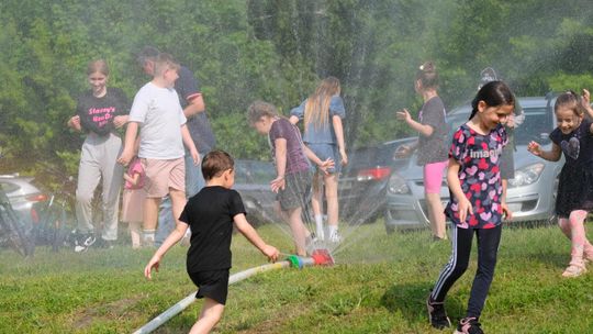 Chełm. Kolorowy Dzień Dziecka w Kumowej Dolinie cz. II [GALERIA ZDJĘĆ]